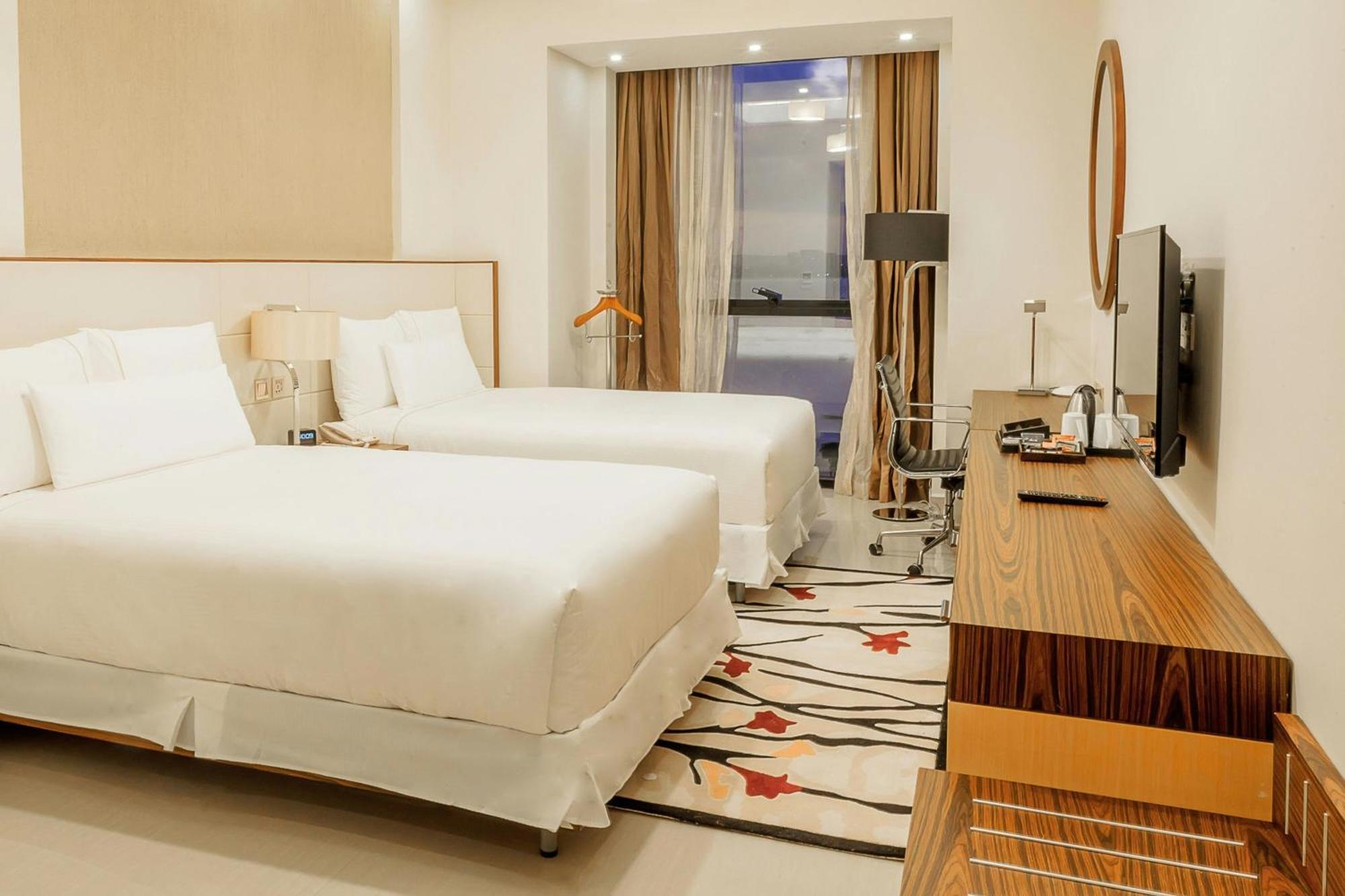 Element 4* Dar es Salaam